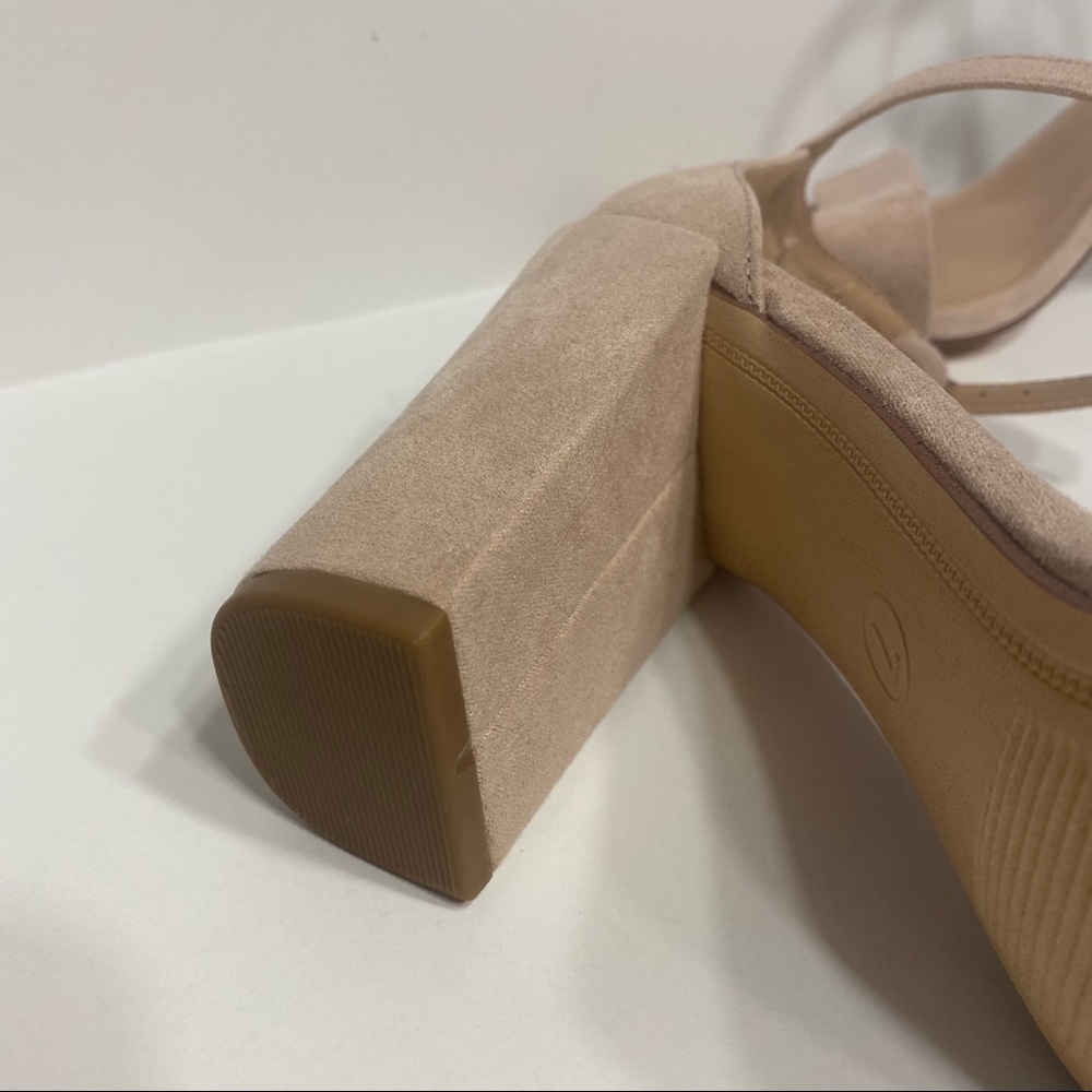 NWT A New Day Blush Suede Heels Sandals Buckle Strap Womens Formal Dressy - Picture 6 of 7